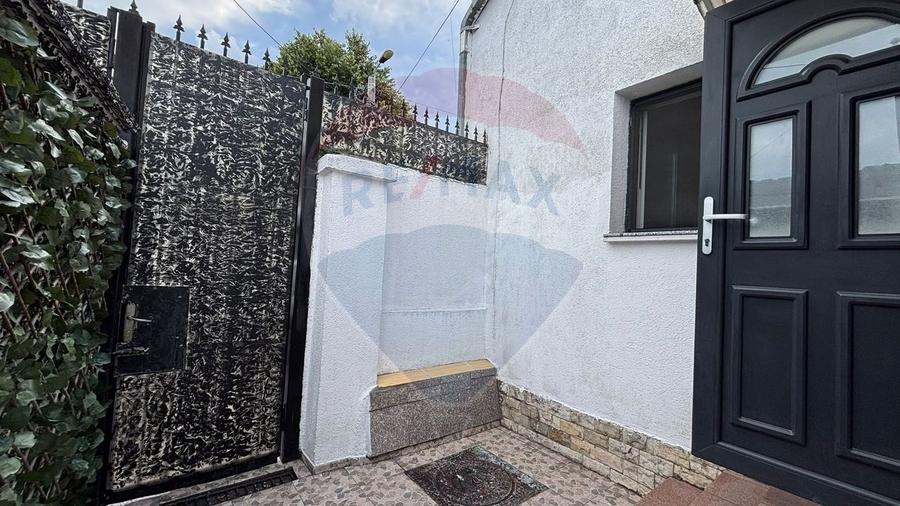 Spațiu comercial, de 38 mp, în Casa de Cultură
