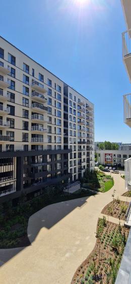 Apartament cu 2 camere semidecomandat în Podu Roș