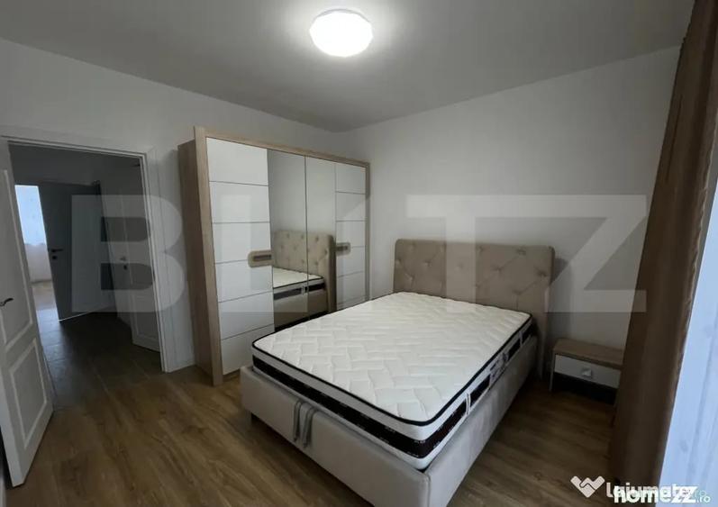 Apartament cu 3 camere semidecomandat în Florești