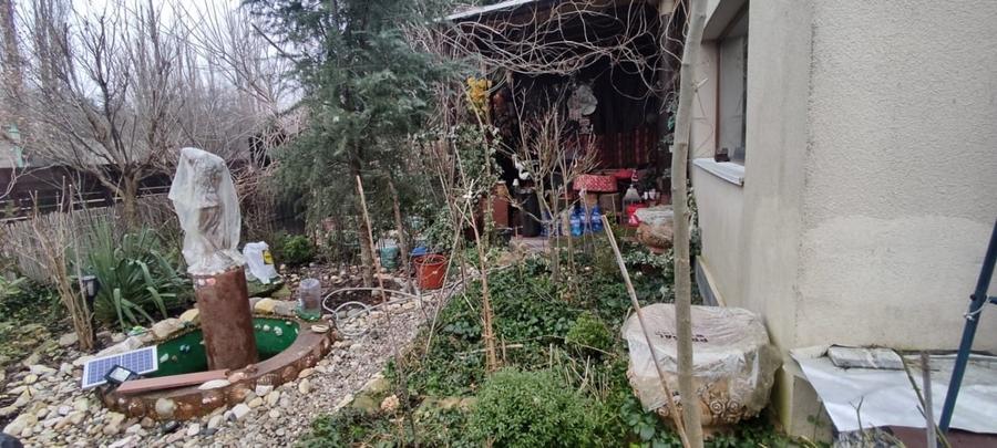 Casă individuală cu 4 camere cu Teren 187 Mp în 1 Decembrie