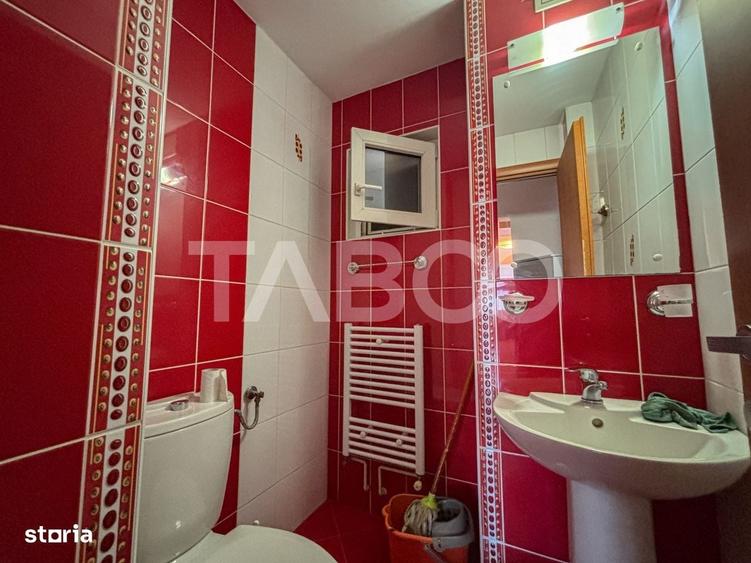Apartament cu 4 camere decomandat în Central