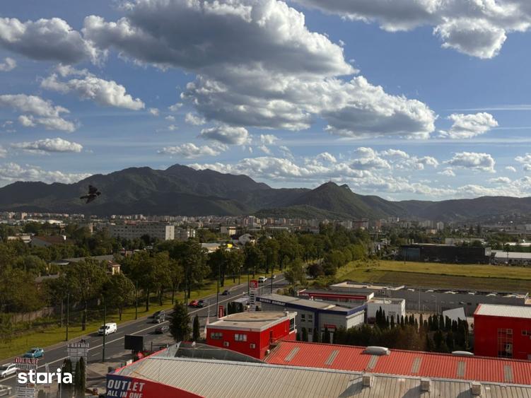 Apartament cu 4 camere, mobilat în Triaj