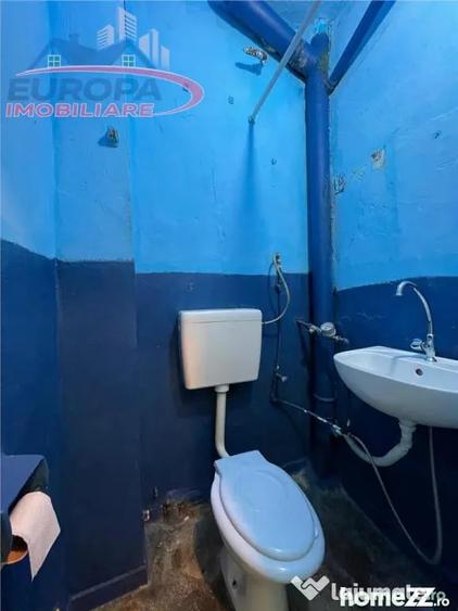 Garsonieră în Vest