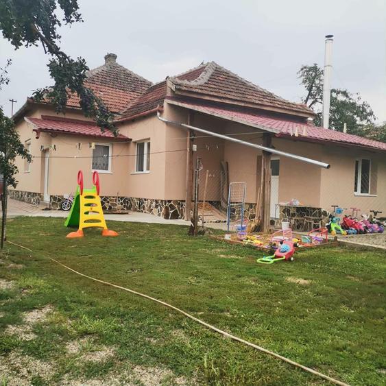Casă cu 2 camere în Berveni