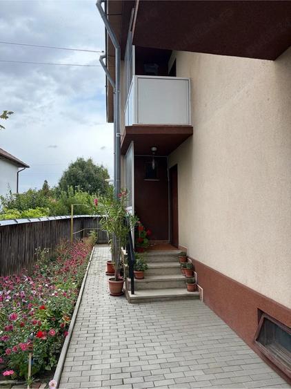 Casă cu 4 camere cu Teren 294 Mp în Exterior Vest