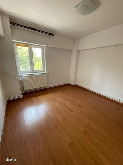 Apartament cu 2 camere decomandat în Capitol