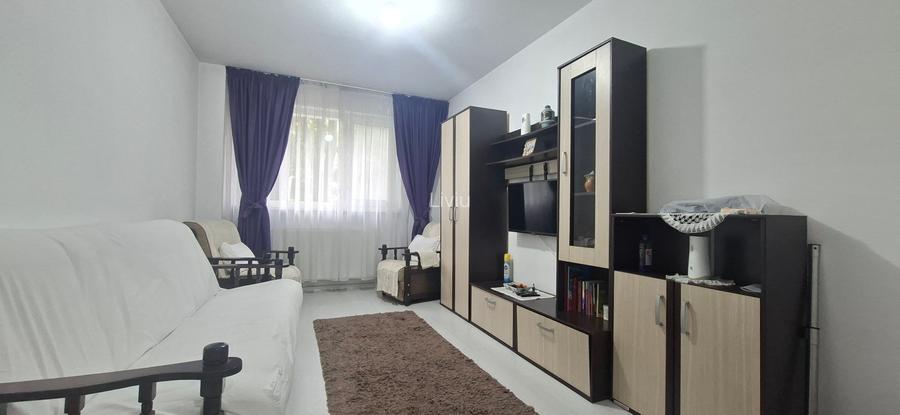 Apartament cu 2 camere decomandate în Micro 39B – 52.000 euro