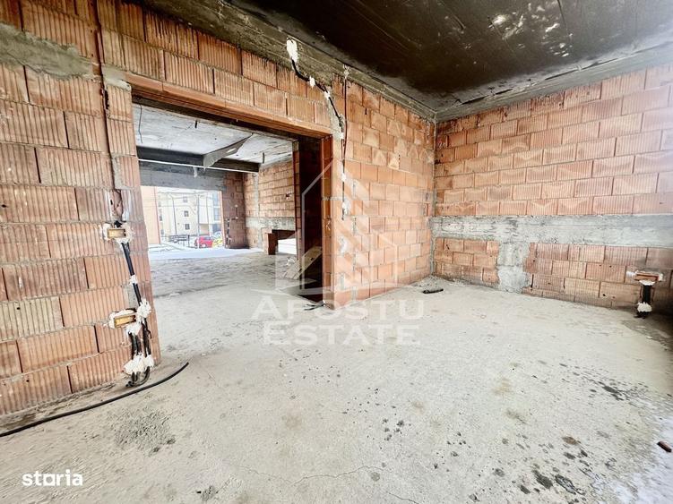 Casă cu 4 camere în Central
