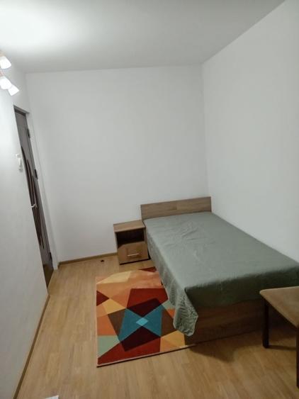 Apartament cu 2 camere decomandat în Astra