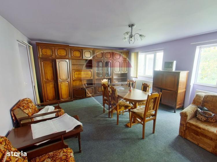 Apartament cu 4 camere în Central
