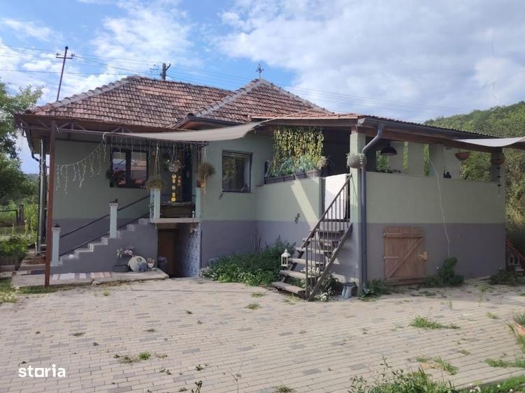 Casă cu 2 camere în Bădești