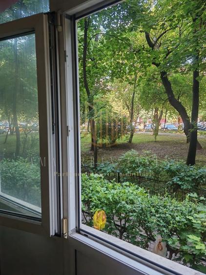 Apartament cu 2 camere semidecomandat în Giurgiului