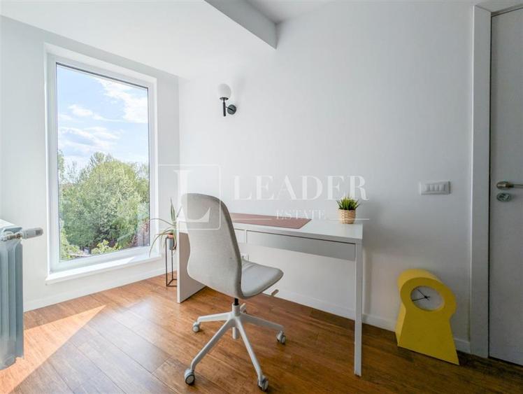 Apartament cu 4 camere decomandat, mobilat în Pipera