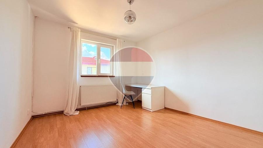 Casă individuală cu 5 camere cu Teren 553 Mp în Clinceni
