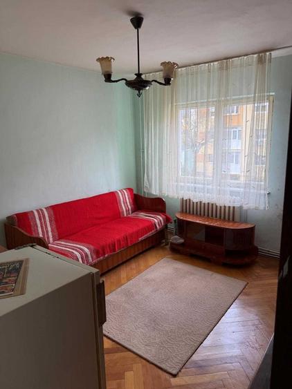 Apartament cu 2 camere decomandat în Cetate