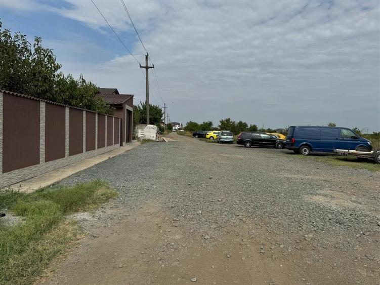 Teren intravilan de 5000 mp, în Central