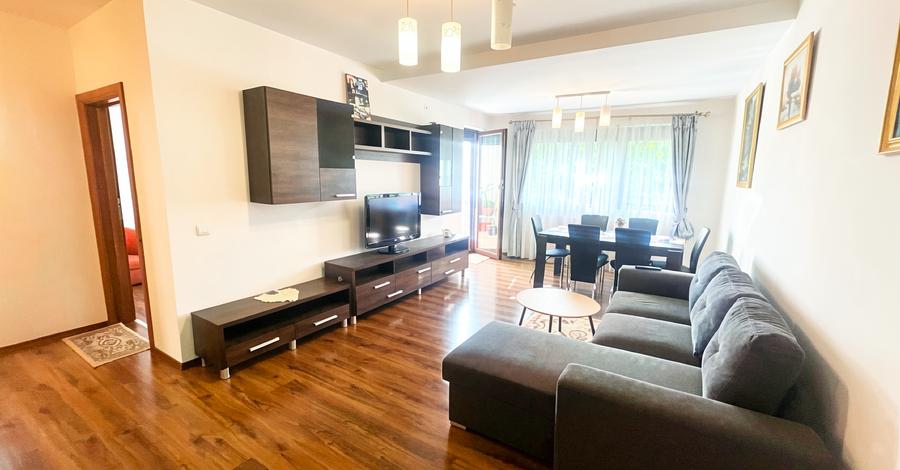 Apartament cu 2 camere decomandat în Drumul Taberei