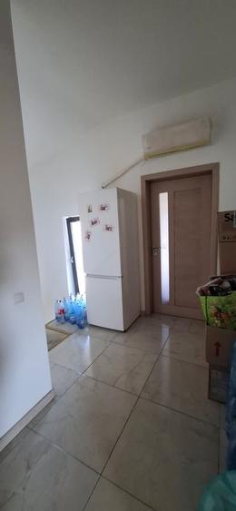 Casă cu 5 camere cu Teren 215 Mp în Mogoșoaia