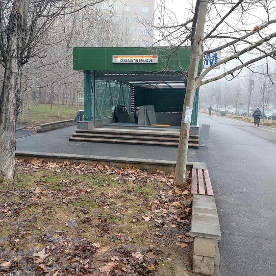 Apartament cu 2 camere semidecomandat în Sud