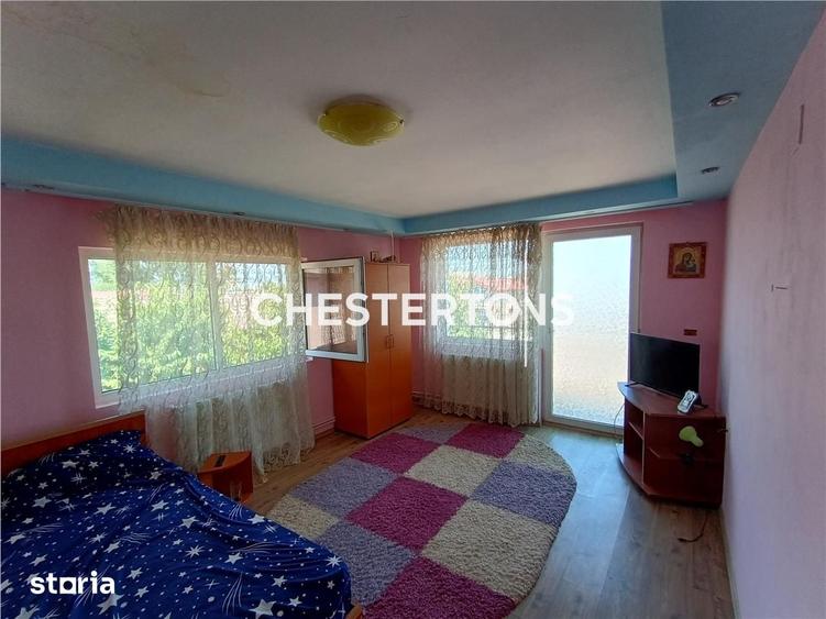 Casa deosebita cu etaj si mansarda plus anexa de 44mp si curte de pest - 7