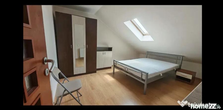 Apartament cu 3 camere decomandat în Terezian