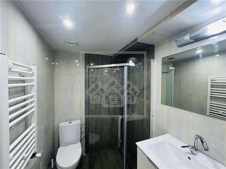 Apartament cu 2 camere nedecomandat în Central