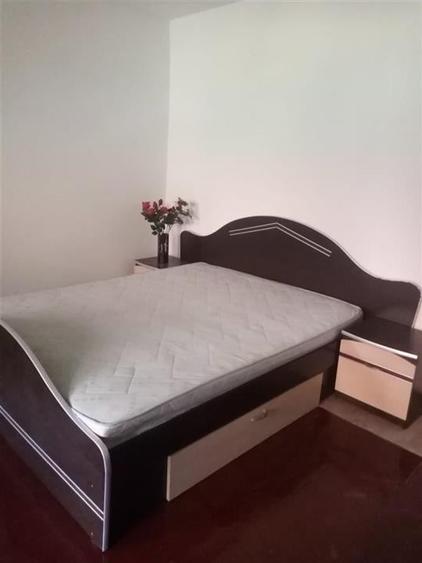 Apartament cu 2 camere semidecomandat, mobilat în Central