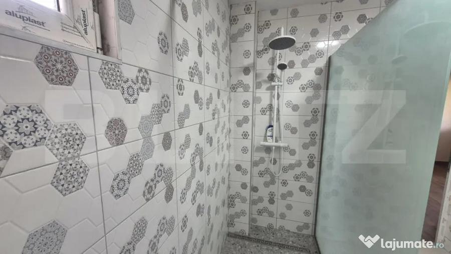 Casa cu 3 dormitoare de vanzare, 150 mp, teren 1345 mp, loca - 11