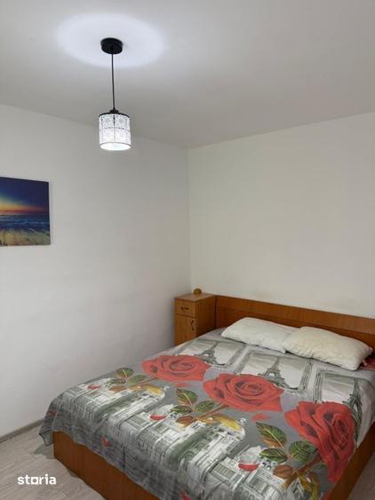 Apartament cu 2 camere semidecomandat, mobilat în Tomis Nord