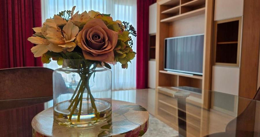 Apartament cu 2 camere semidecomandat, mobilat în Domenii