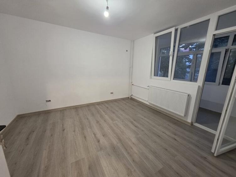 Apartament cu 3 camere decomandat în Nicolae Grigorescu