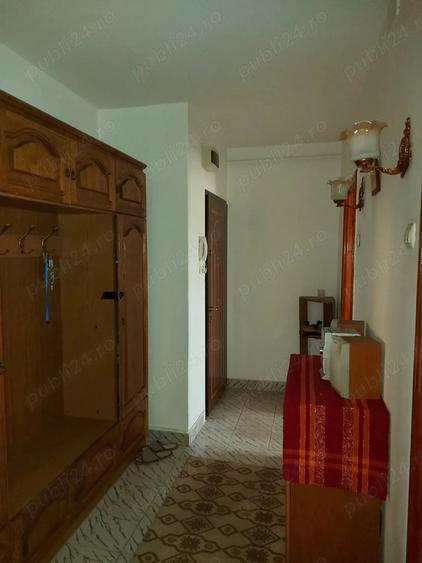 Apartament cu 2 camere semidecomandat în 9 Mai