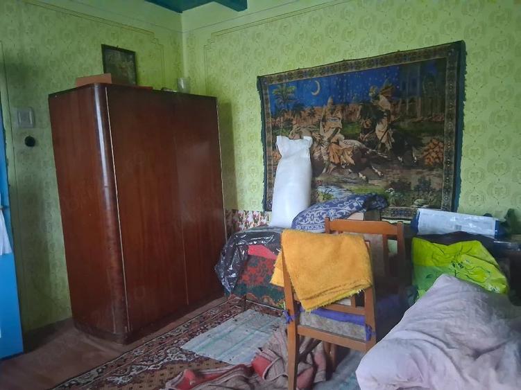Casă cu 3 camere cu Teren 33 Mp în Crăiești