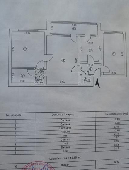 Apartament cu 3 camere semidecomandat în Micro 16