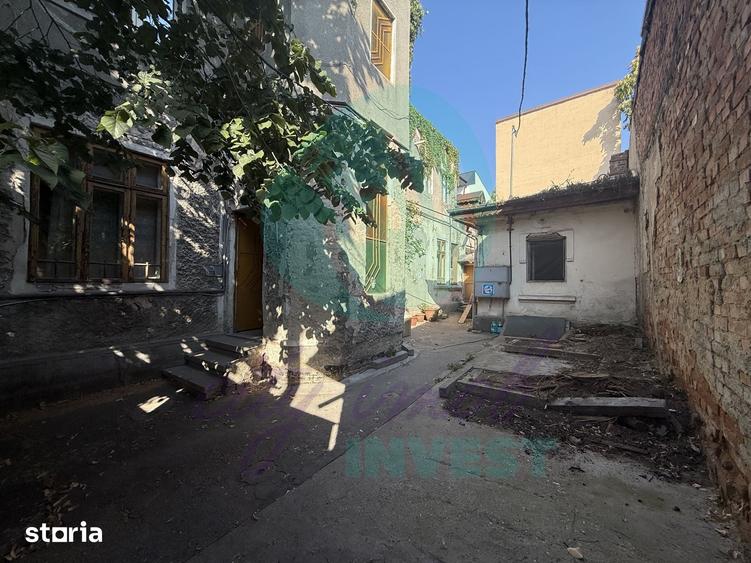 Casă cu 5 camere cu Teren 198 Mp în Decebal