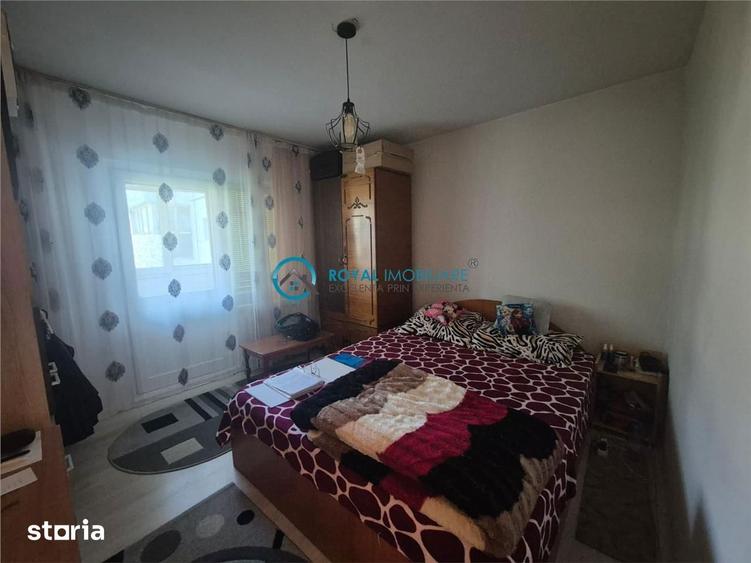 Apartament cu 3 camere decomandat în Cantacuzino