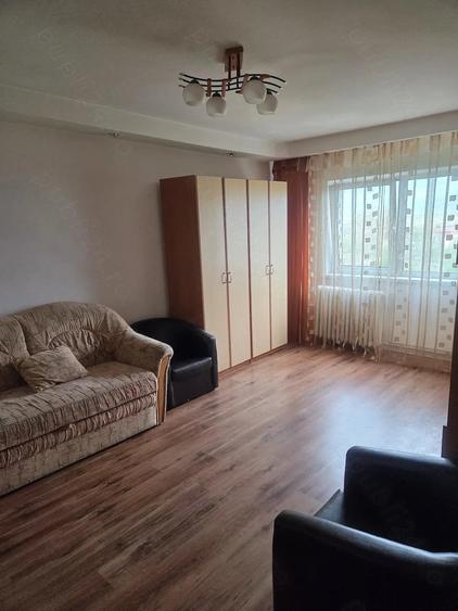 Apartament cu 2 camere decomandat în Vasile Aaron