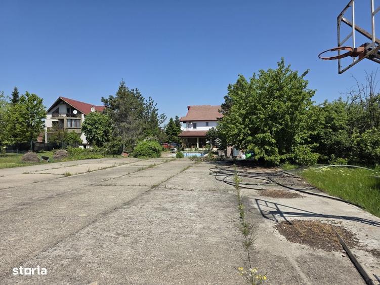 Casă cu 4 camere în Ciorogârla