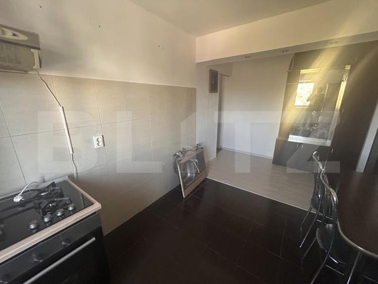 Apartament cu 2 camere decomandat în Lipovei