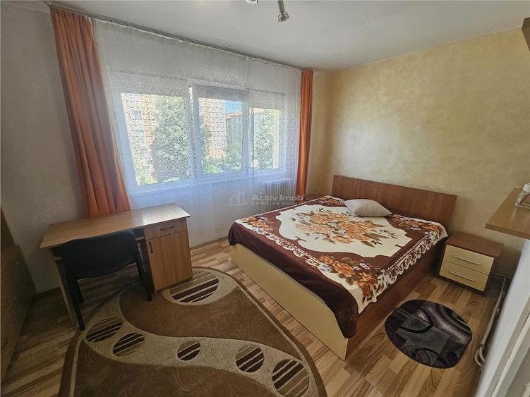 Apartament cu 2 camere semidecomandat în Micro I