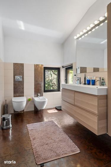 Apartament cu 5 camere în Domenii