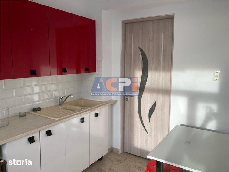 Apartament cu 2 camere decomandat în Timpuri Noi