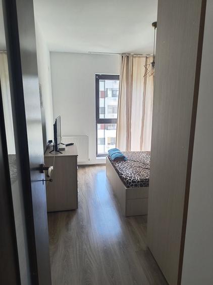 Apartament cu 2 camere decomandat în Roșu