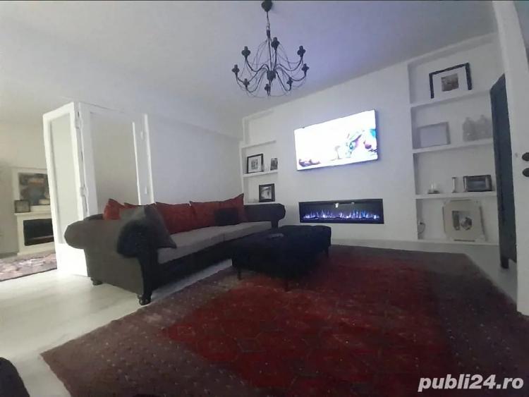 Apartament cu 3 camere decomandat în Central