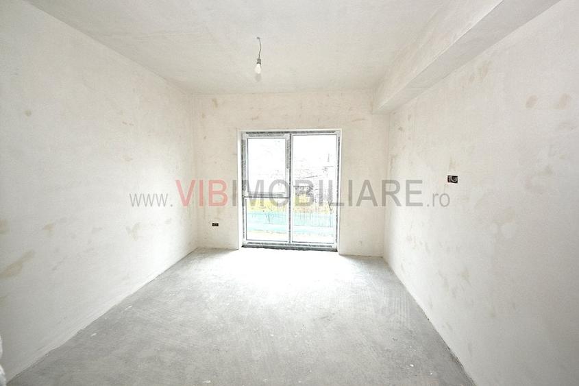 Casă cu 4 camere cu Teren 240 Mp în Central