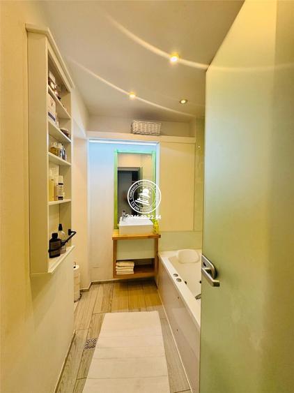 Apartament cu 4 camere decomandat în Tătărași