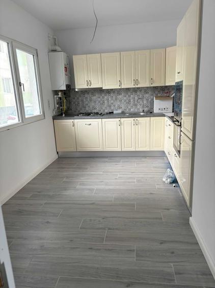Casă cu 3 camere în Barieră