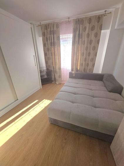 Apartament cu 2 camere semidecomandat în 1 Mai