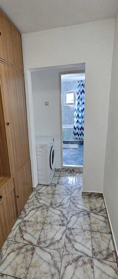 Apartament cu 2 camere decomandat, mobilat în Casa de Cultură