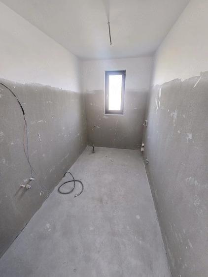 Casă cu 4 camere cu Teren 465 Mp în Odoreu